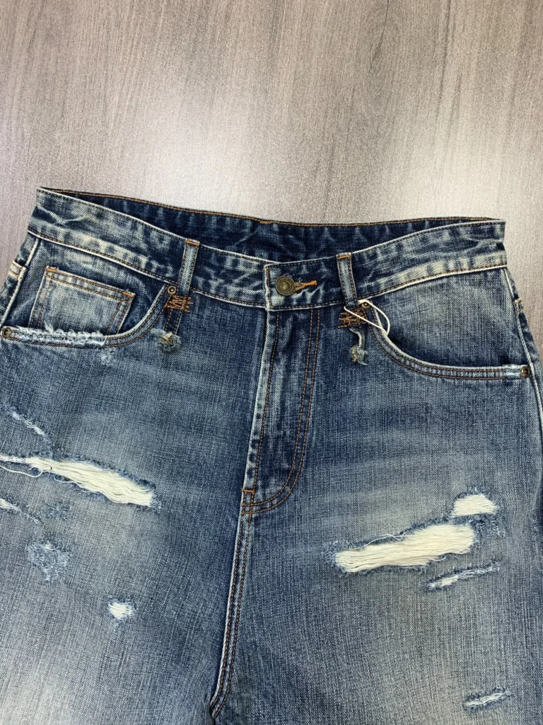Custom Selvedge Denim Jeans & Jackets | Development References HB1524 / 03 Distressed Detail